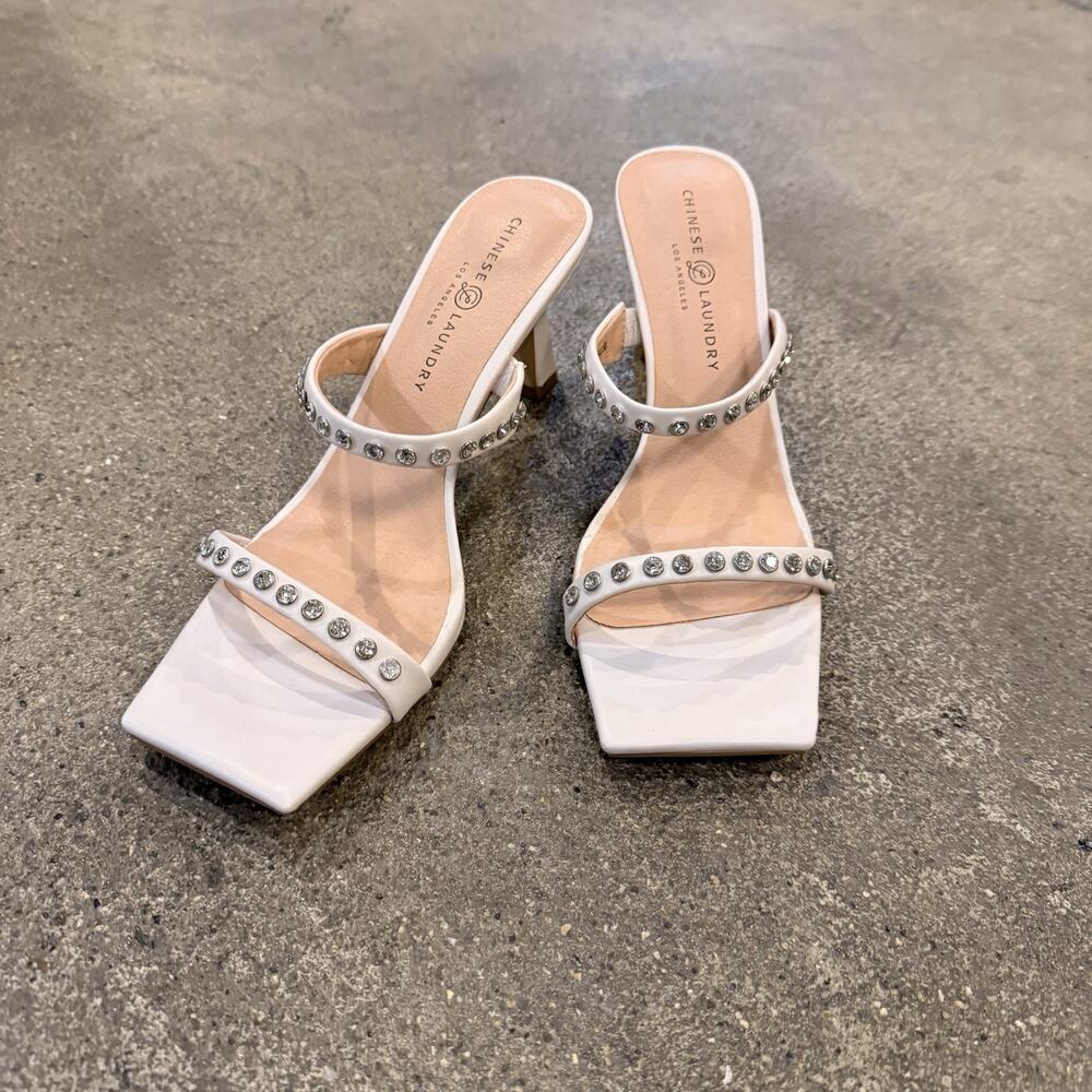 Chinese Laundry Womens 8.5 White Rhinestone Crystal Strappy Heel Sandals New